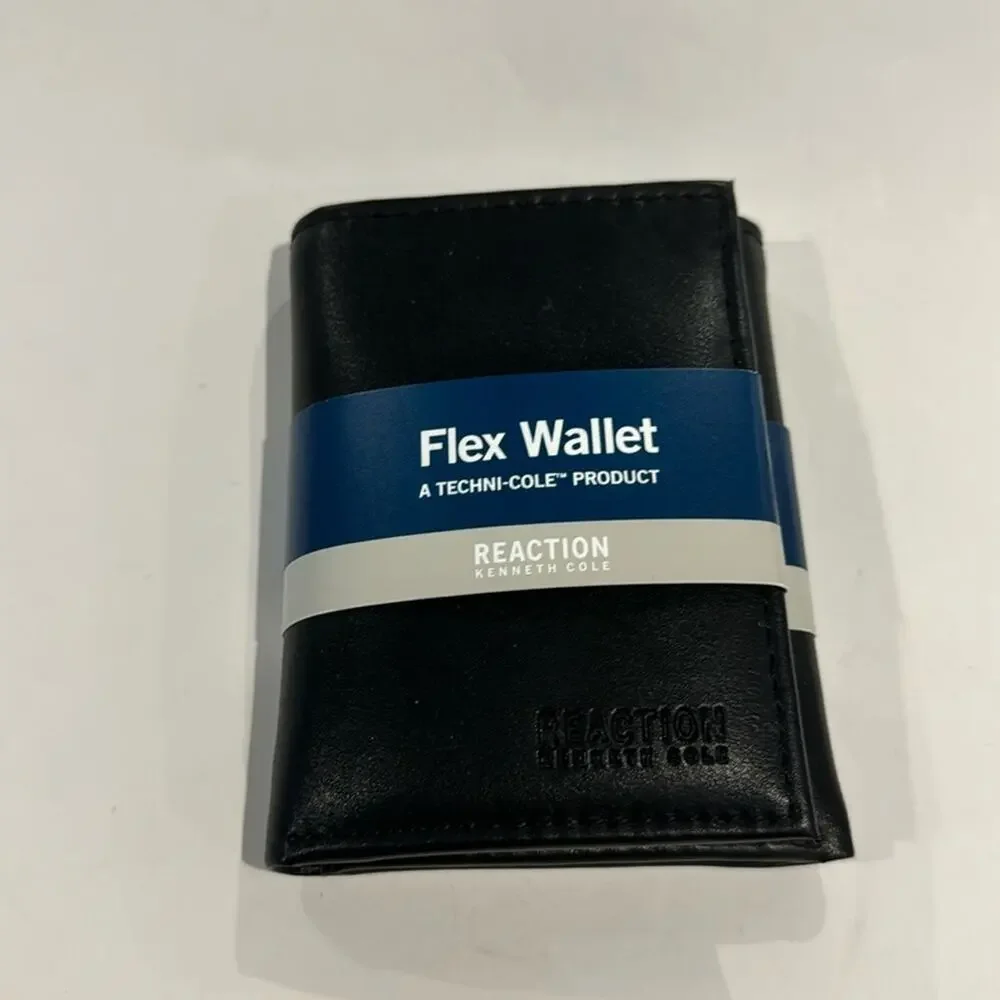 Kenneth Cole Reaction NWT Men’s Flex Wallet with RFID lining keeps info secure.